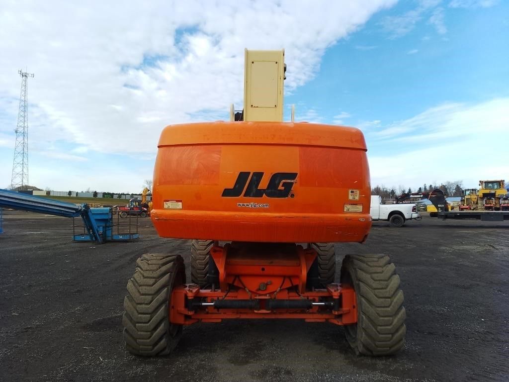 Articulated Boom Lift - View 2